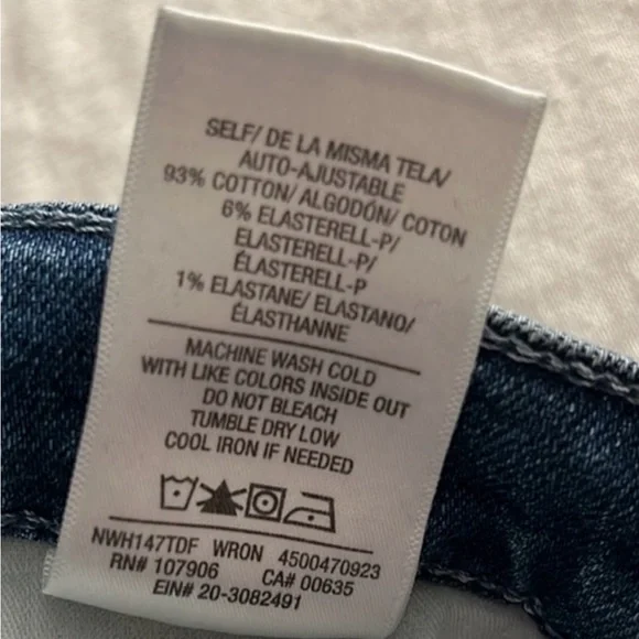 Hudson Barbara Bootcut Jeans - Picture 5 of 6